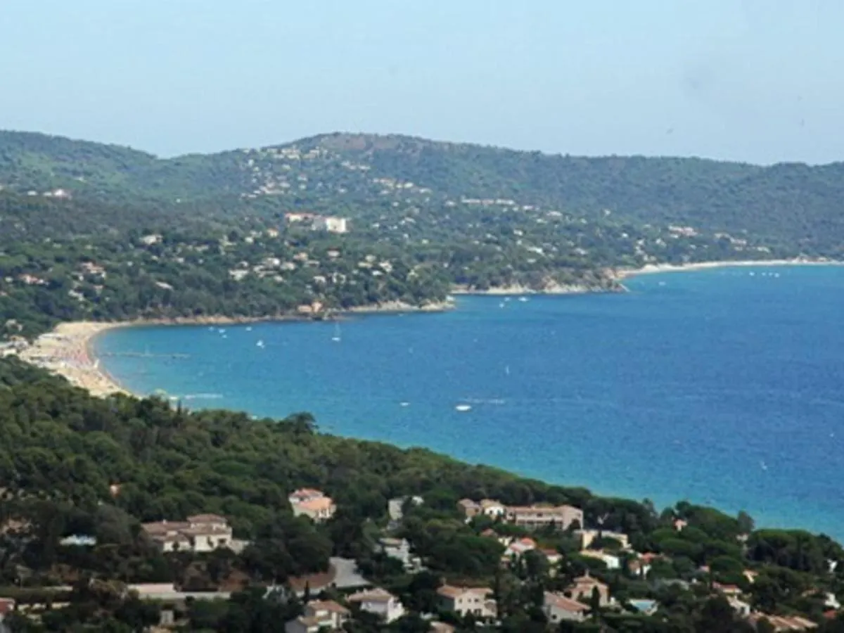 Apartment Studio Climatise Avec Coin Nuit Et Terrasse Plein Sud, 10 M², Parking Inclus - Fr-1-100-194 Cavalaire-sur-Mer